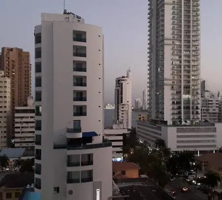 Apartamento Piso 12 Cerca A La Playa, Piscina, Wifi, Ac *